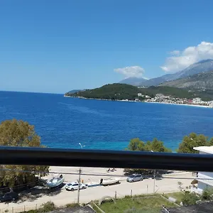 With View Apartamento Himarë